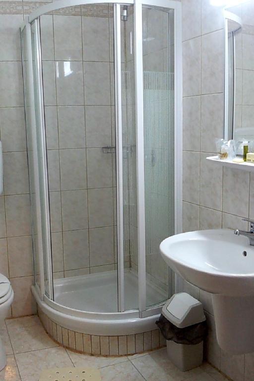Hotel Floris Cheia  Phòng bức ảnh