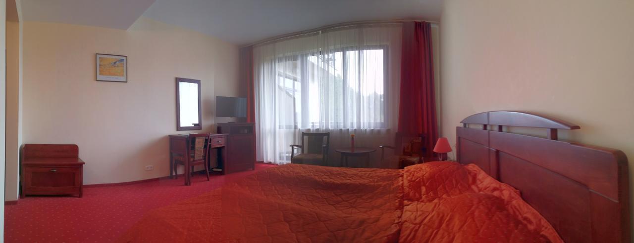 Hotel Floris Cheia  Ngoại thất bức ảnh