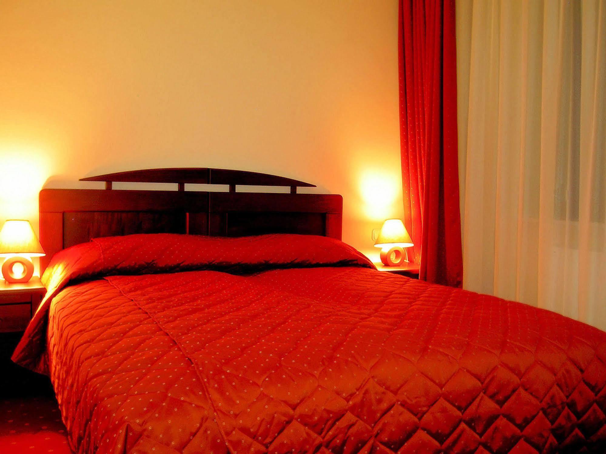 Hotel Floris Cheia  Ngoại thất bức ảnh