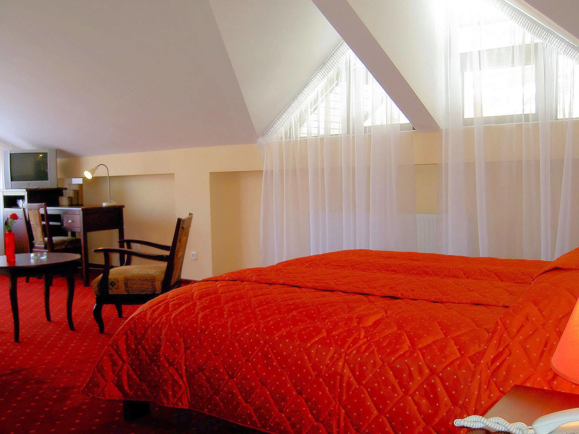 Hotel Floris Cheia  Ngoại thất bức ảnh